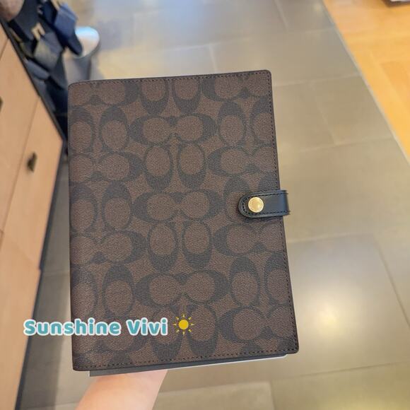 NWT Coach Snap Notebook 222 Walnut Black Signature Canvas/Smooth leather - Picture 1 of 7